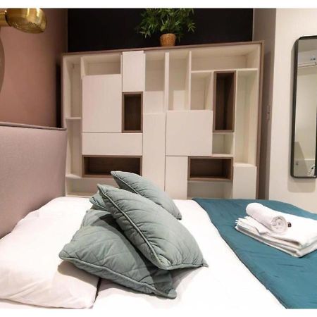 Apartment Saint Germain Des Pres By Studio Prestige Paris Exteriör bild