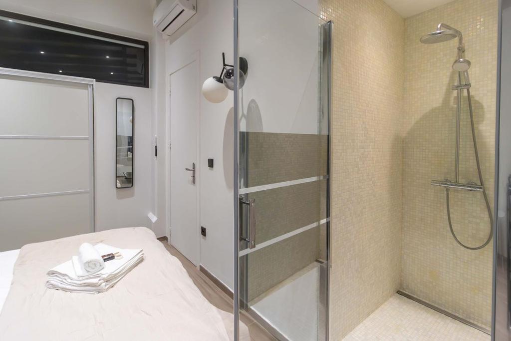 Apartment Saint Germain Des Pres By Studio Prestige Paris Exteriör bild