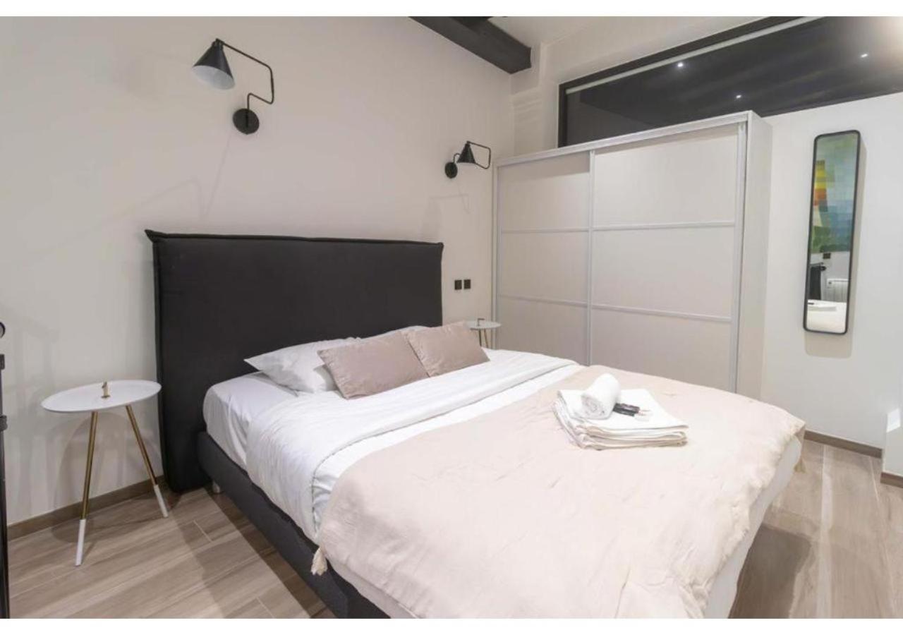 Apartment Saint Germain Des Pres By Studio Prestige Paris Exteriör bild