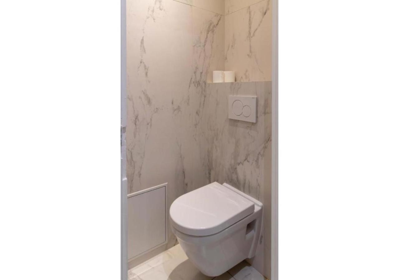 Apartment Saint Germain Des Pres By Studio Prestige Paris Exteriör bild