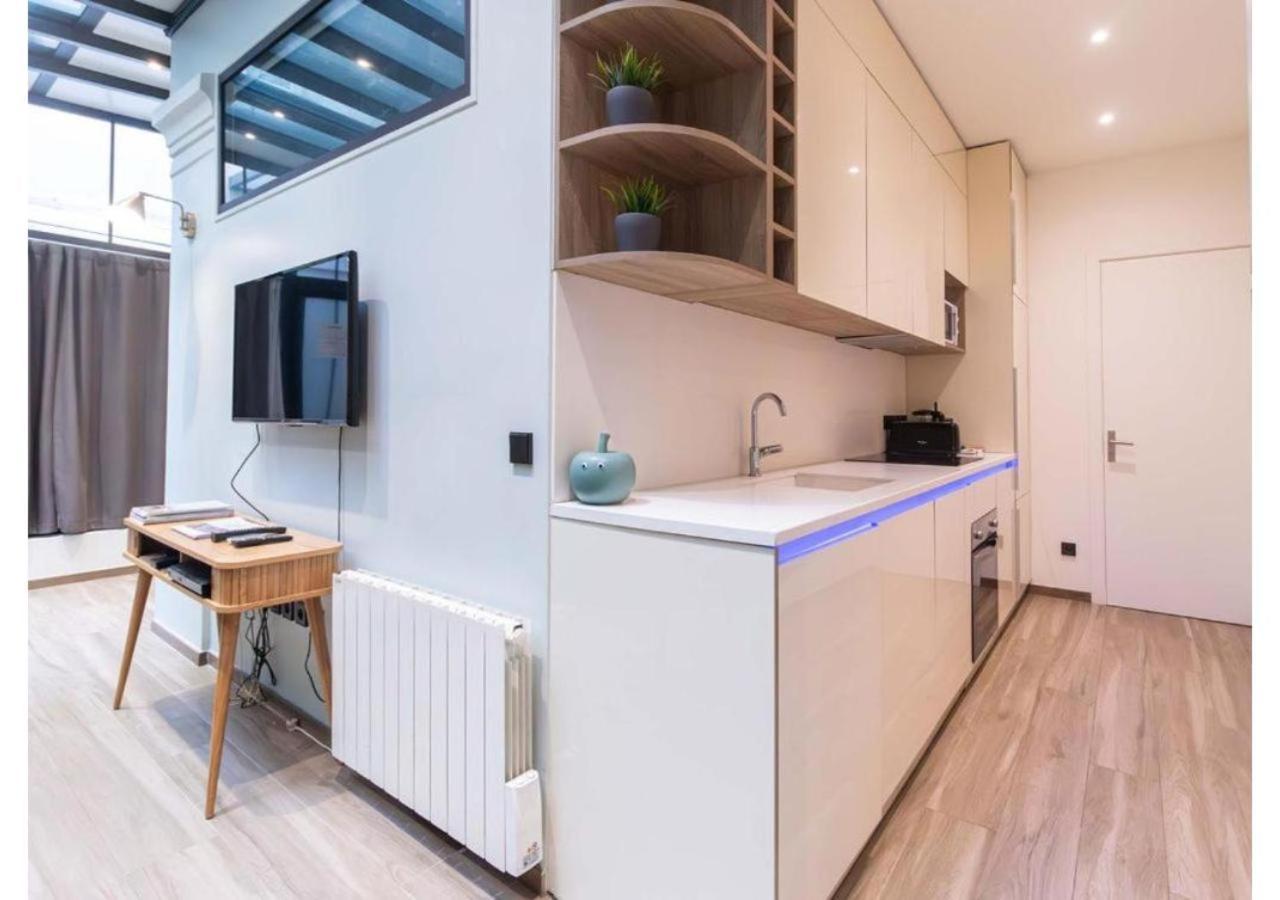 Apartment Saint Germain Des Pres By Studio Prestige Paris Exteriör bild