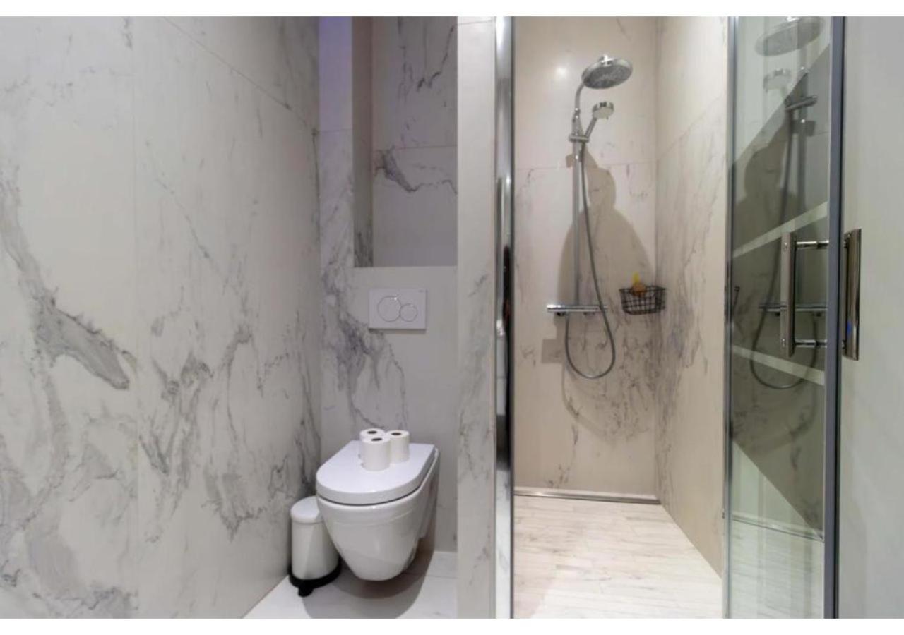 Apartment Saint Germain Des Pres By Studio Prestige Paris Exteriör bild