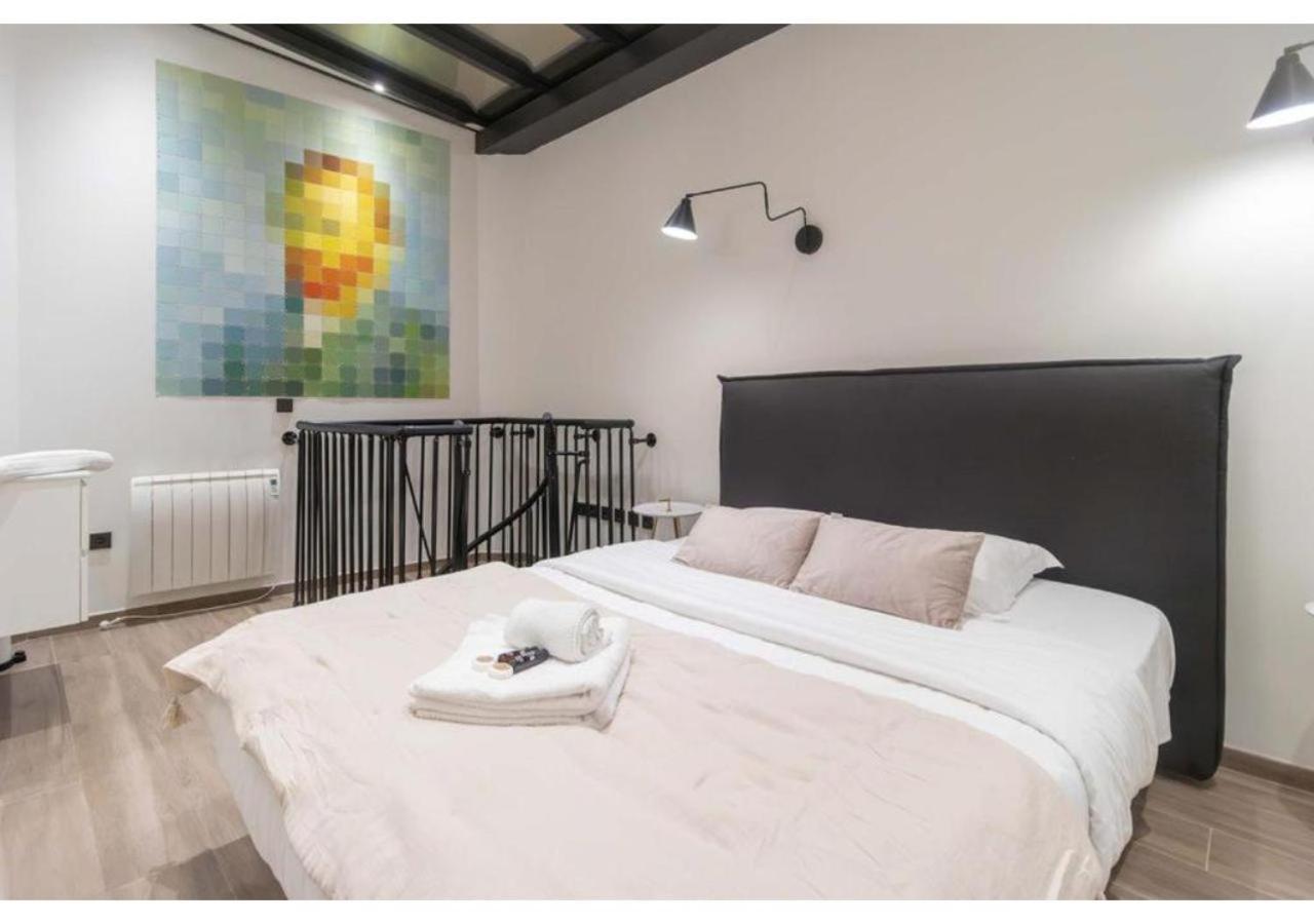 Apartment Saint Germain Des Pres By Studio Prestige Paris Exteriör bild