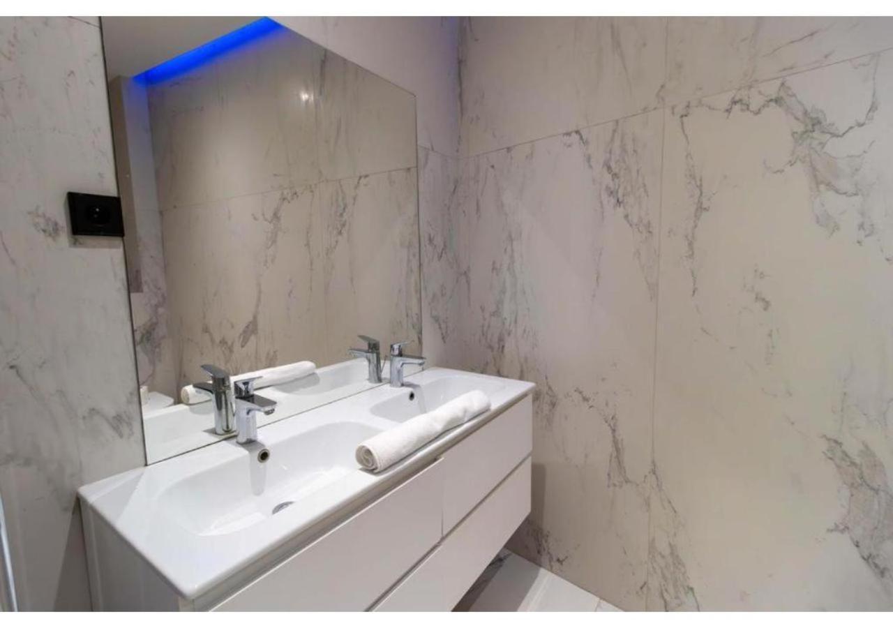 Apartment Saint Germain Des Pres By Studio Prestige Paris Exteriör bild