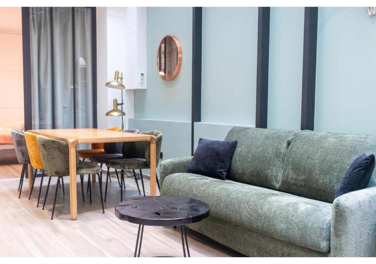 Apartment Saint Germain Des Pres By Studio Prestige Paris Exteriör bild